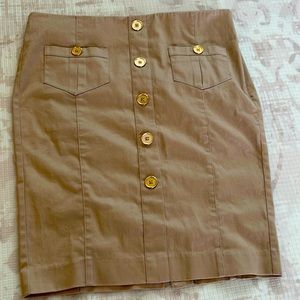 Arden B size 4 tan mini pencil skirt with gold buttons